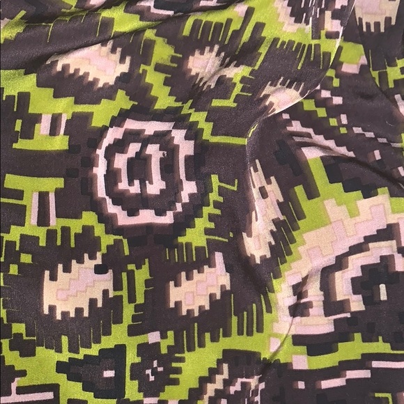 Bluetique high waisted shorts with stretch waist - Picture 3 of 4